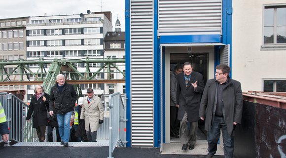 Temporary RECO passenger lift creates barrier-free access between the Wuppertal railway station and the city centre